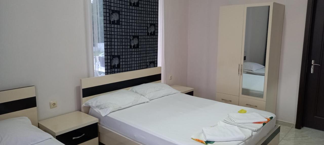 Guest House Marineza Гоніо Екстер'єр фото