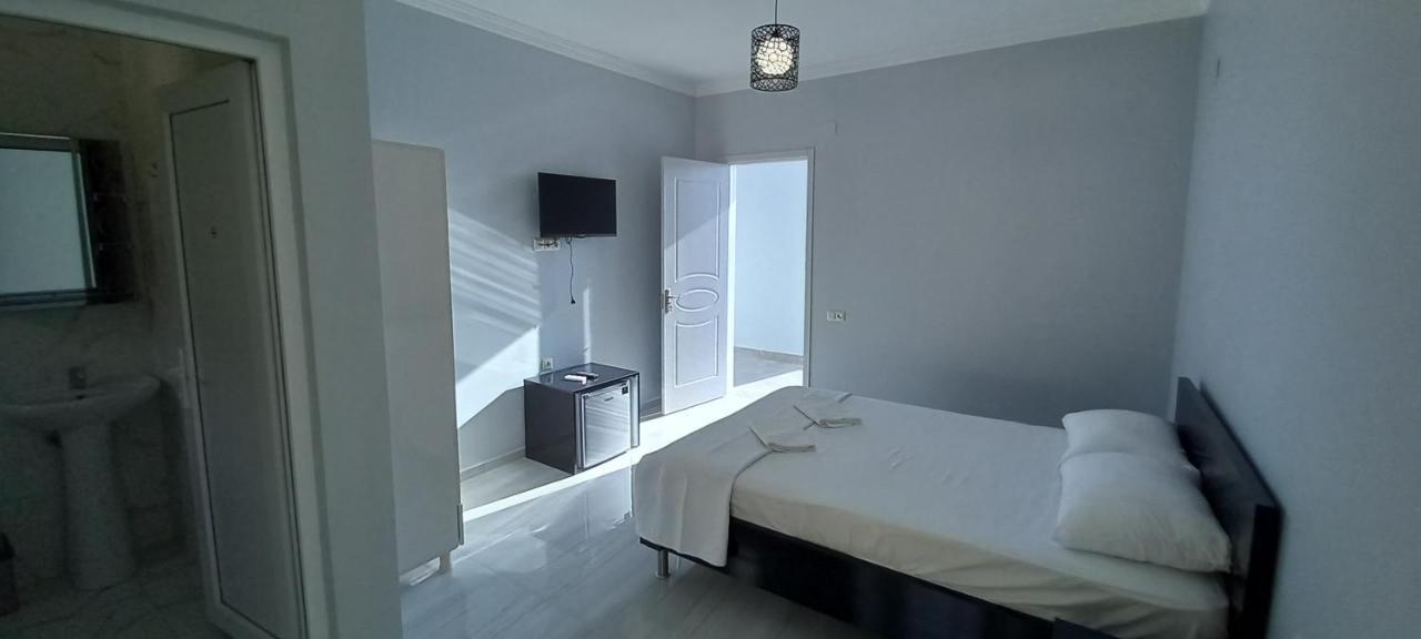 Guest House Marineza Гоніо Екстер'єр фото